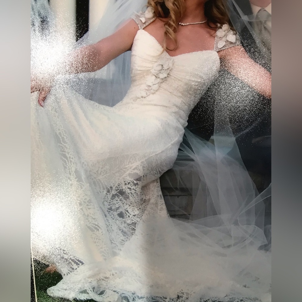 BADGLEY MISCHKA Wedding Gown! - Picture 10 of 10